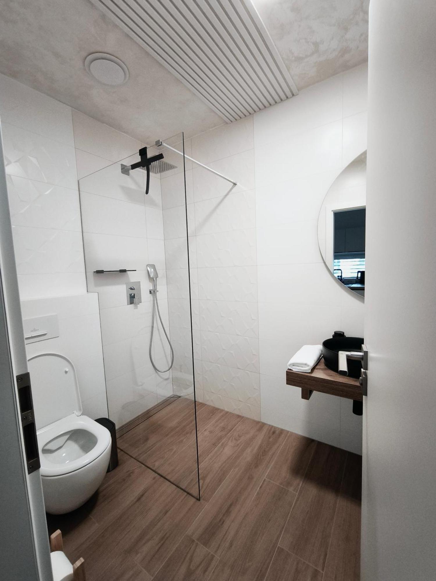 Hanesi Apartments Luhačovice Kültér fotó