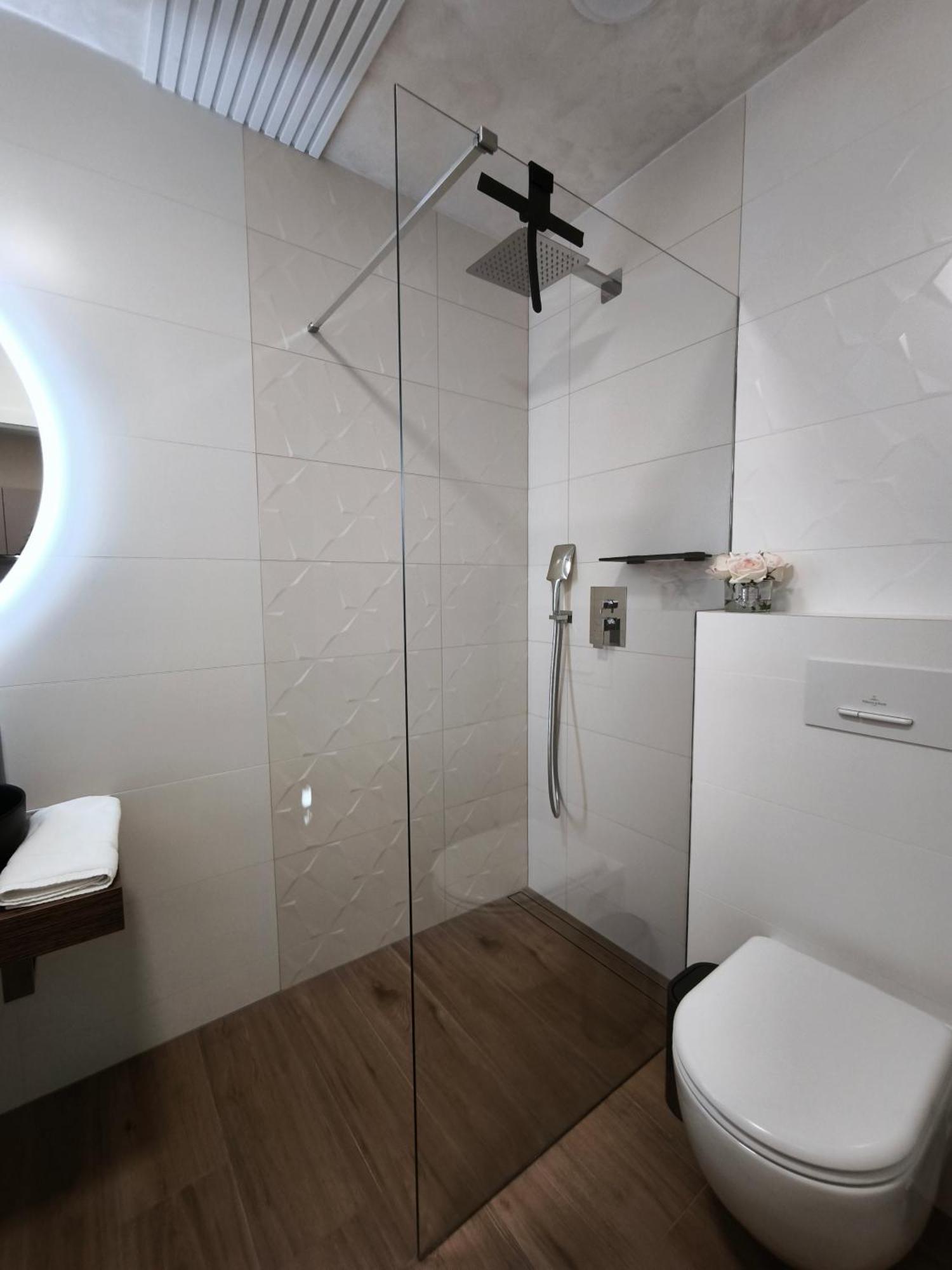 Hanesi Apartments Luhačovice Kültér fotó